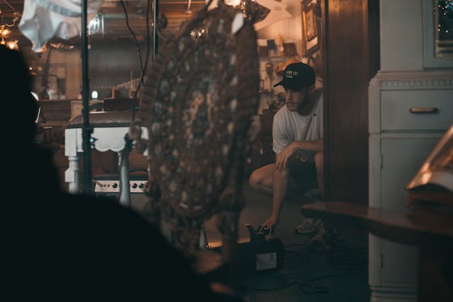 pexels kyleloftusstudios 2510427